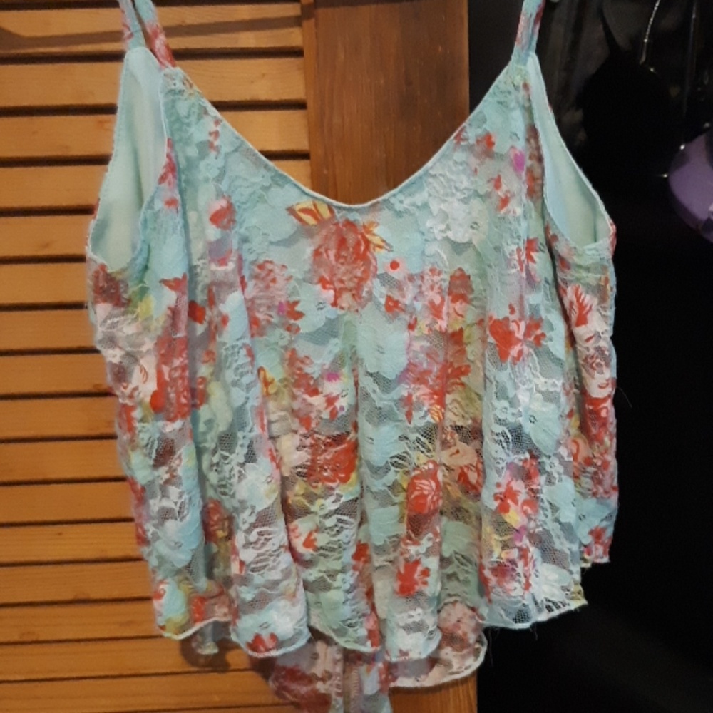 Almost Famous Floral croptop